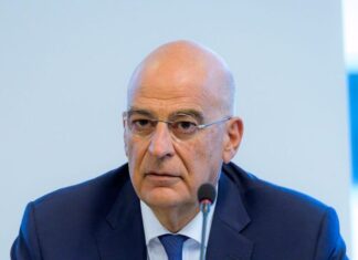 Δένδιας από το Καστελλόριζο: «Το σύμπλεγμα της Μεγίστης είναι σημείο αναφοράς για την κυριαρχία και τα κυριαρχικά μας δικαιώματα».