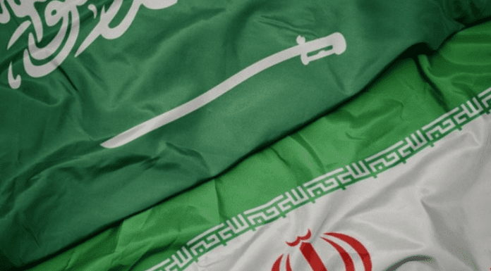 Ριάντ κατά Τεχεράνης: «Κατάφωρη παραβίαση κυριαρχίας» – πλήρης στήριξη σε Εμιράτα, Μπαχρέιν, Κατάρ, Κουβέιτ και Ιορδανία!