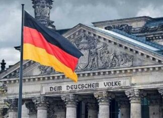 Η Γερμανία καλεί τους πολίτες της να φύγουν από τον Λίβανο