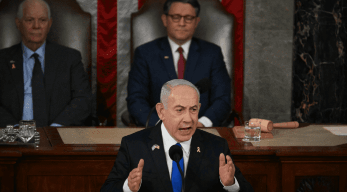 Ο Νετανιάχου Επαίνεσε την Ενότητα ΗΠΑ-Ισραήλ και Τον Πρόεδρο Μπάιντεν σε Ομιλία στο Κογκρέσο.