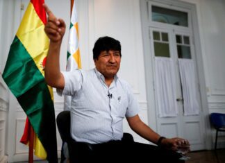 Βολιβία: Kατηγορούμενος για εμπορία ανηλίκου ο Εβο Μοράλες
