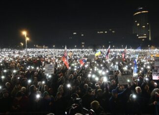 Σλοβακία: Iσχυρές αντικυβερνητικές διαδηλώσεις