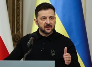 Τσερνόμπιλ: Χτυπήθηκε το κέλυφος προστασίας του πυρηνικού αντιδραστήρα