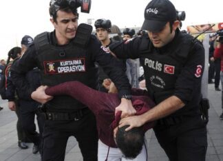 Τουρκία: Εκατοντάδες πολιτικές συλλήψεις