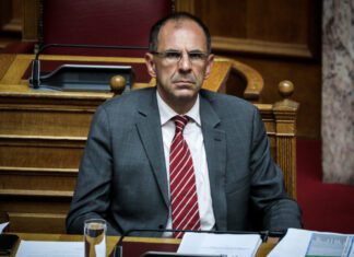 Τηλεφωνική επικοινωνία Γεραπετρίτη με τον Σαουδάραβα ομόλογό του