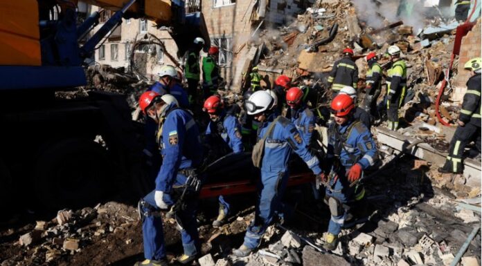 Έκτακτο: Eπίθεση της Μόσχας στο κτίριο της ευρωπαϊκής αντιπροσωπίας στο Κίεβο