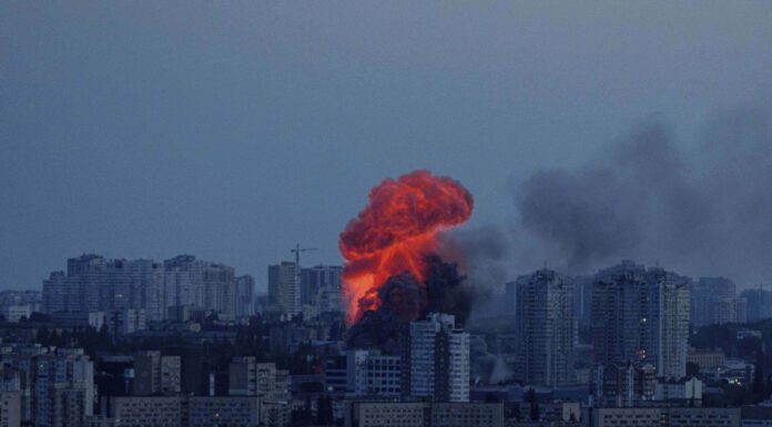 Σφοδρή ρωσική επίθεση στο Κίεβο με drones και πυραύλους – Τουλάχιστον 4 νεκροί