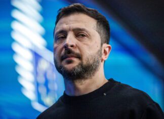 Ζελένσκι καλεί ΗΠΑ για όπλα μακρού βεληνεκούς και επιδιώκει ένταξη της Ουκρανίας στην Ε.Ε.