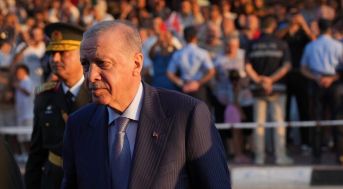 Διπλό μήνυμα Ερντογάν για Συρία και Γάζα στην τουρκική Εθνοσυνέλευση