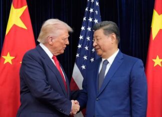 Τηλεφωνική επαφή Σι–Τραμπ με επίκεντρο τις διμερείς σχέσεις και την ουκρανική κρίση