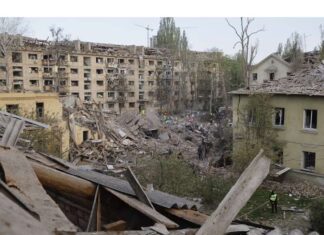 Εκτεταμένες επιθέσεις και διακοπές ρεύματος σε Ουκρανία και Ρωσία μετά από νυχτερινό μπαράζ drones και πυραύλων