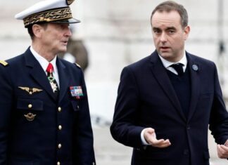 Η Γαλλία καλείται να «αποδεχτεί θυσίες παιδιών» εν όψει πολέμου με τη Ρωσία — προειδοποιεί ο αρχηγός των Ενόπλων Δυνάμεων