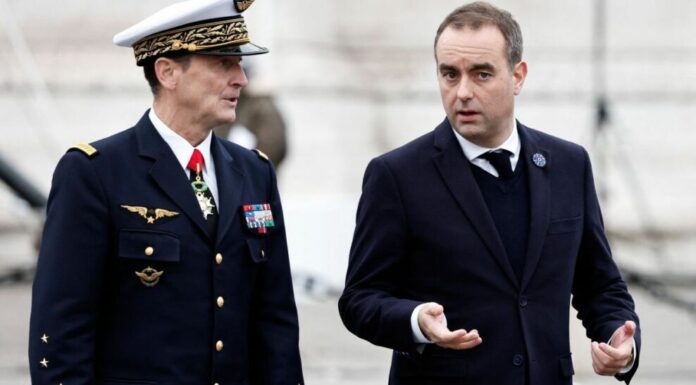 Η Γαλλία καλείται να «αποδεχτεί θυσίες παιδιών» εν όψει πολέμου με τη Ρωσία — προειδοποιεί ο αρχηγός των Ενόπλων Δυνάμεων