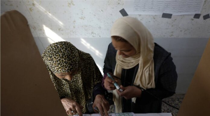 Οι Ιρακινοί προσέρχονται στις κάλπες σε εκλογές υπό σκιά αμφιβολιών και διαρθρωτικών προβλημάτων