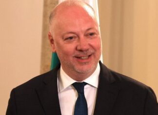 Παραίτηση Ζελιάζκοφ: Η Βουλγαρία σε πολιτική αναταραχή πριν την ένταξη στην Ευρωζώνη