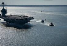 Οι ΗΠΑ σε αυξημένη στρατιωτική ετοιμότητα απέναντι στο Ιράν, ενώ συνεχίζονται οι διπλωματικές προσπάθειες