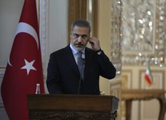 Χακάν Φιντάν: Δύο κράτη για την Κύπρο και επιμονή στην τήρηση συμφωνιών στη Συρία