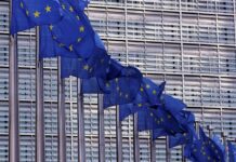 Η Ευρωπαϊκή Ένωση ετοιμάζει αντίμετρα στους νέους δασμούς των ΗΠΑ