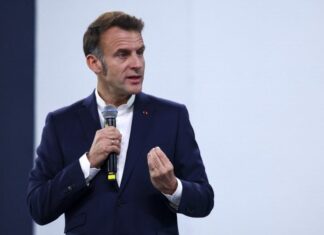 Μακρόν: Απαράδεκτοι οι δασμοί των ΗΠΑ – Η Γαλλία υπερασπίζεται την ευρωπαϊκή κυριαρχία