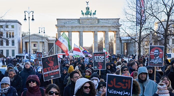 Κινητοποιήσεις σε Αθήνα και Μόναχο με αίτημα πολιτικές αλλαγές στο Ιράν