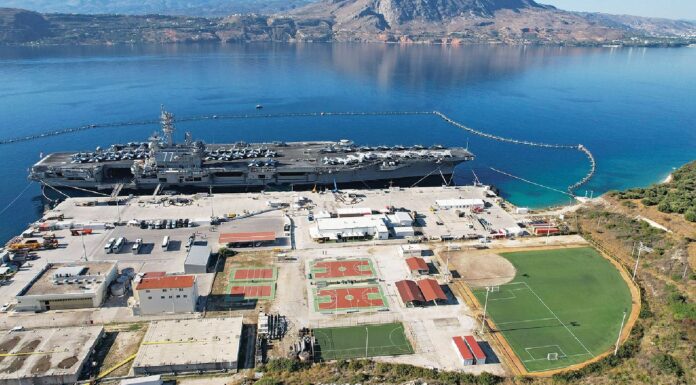 Έκλεισε η βάση της Σούδας μετά τις απειλές από το Ιράν