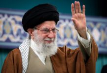 Απειλές Χαμενεΐ για το αμερικανικό αεροπλανοφόρο και νέος γύρος συνομιλιών με τις ΗΠΑ