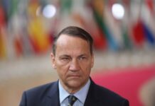 Σκληρή κριτική της Βαρσοβίας προς τη Βουδαπέστη για τη στάση της απέναντι στην Ουκρανία