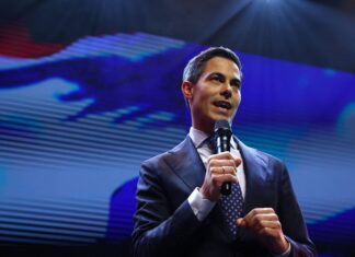 Ο Ρομπ Γέτεν νέος πρωθυπουργός της Ολλανδίας σε ηλικία 38 ετών