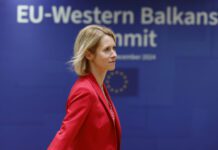 Φρένο Κάλας σε σχέδια επαναπροσέγγισης με τη Μόσχα