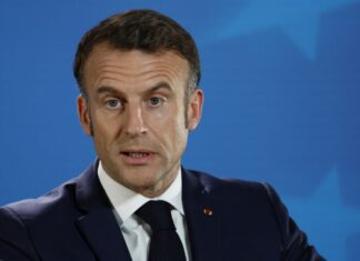 Ο Μακρόν εισηγείται σχέδιο για να αποφευχθεί νέα εμπλοκή του Λιβάνου σε πόλεμο