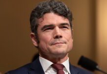 Αποχώρηση-καταγγελία από τον επικεφαλή της αντιτρομοκρατικής για την εμπλοκή των ΗΠΑ στο Ιράν