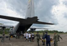 Συντριβή στρατιωτικού αεροσκάφους στη νότια Κολομβία – Δεκάδες διασωθέντες