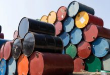 Οι ΗΠΑ επιτρέπουν προσωρινά ρωσικό πετρέλαιο στην Ινδία λόγω κρίσης ενέργειας