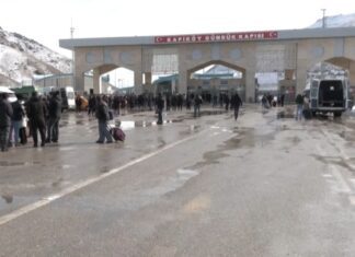 Κύμα φυγής από το Ιράν – Αυξημένες διελεύσεις στα τουρκικά σύνορα παρά τους αρχικούς περιορισμούς