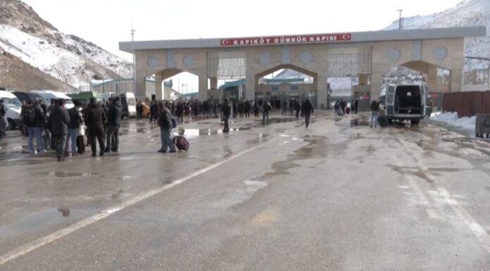 Κύμα φυγής από το Ιράν – Αυξημένες διελεύσεις στα τουρκικά σύνορα παρά τους αρχικούς περιορισμούς