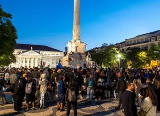 Πορτογαλία: Βίαιη καταστολή των διαδηλώσεων για τη στεγαστική κρίση – 31 συλλήψεις και δεκάδες τραυματίες σε Λισαβόνα και Πόρτο!